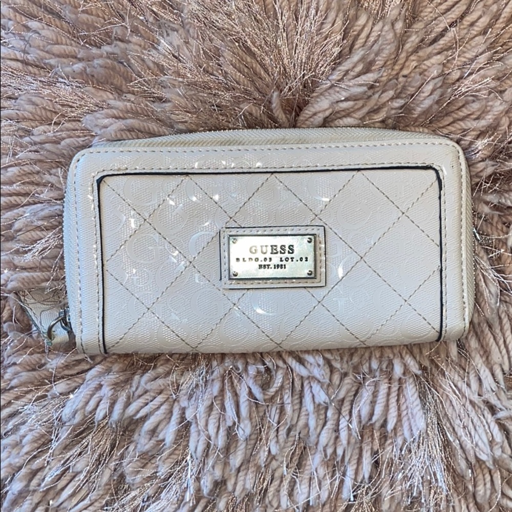 Guess Wallet
